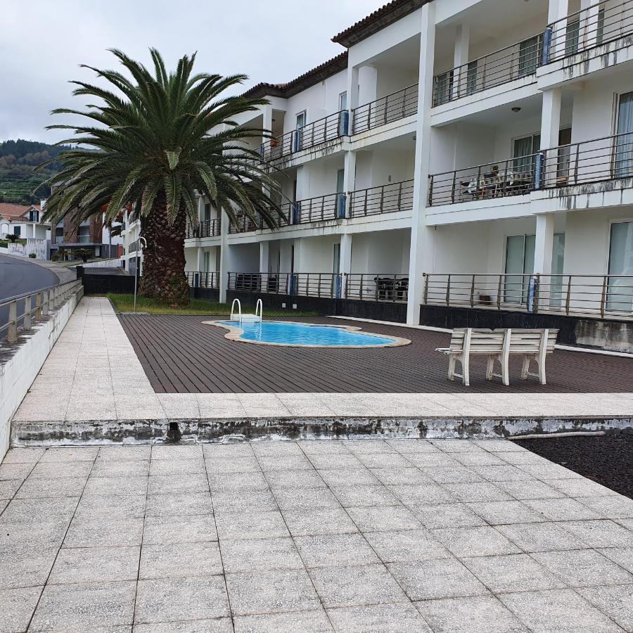 Black'Nyellow Place Vila Franca do Campo Esterno foto
