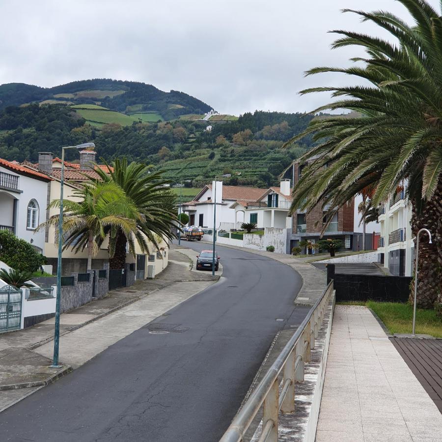 Black'Nyellow Place Vila Franca do Campo Esterno foto